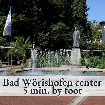 Sehr Gemuetliche Ferienwohnung In Bester Lage Mit Grossem Sonnenbalkon L Innenstadtnaehe L 1 Minute Zum Bahnhof L Kueche L Tv L Free-Wlan L Willkommen Im Hallo!-Apartment 8 Bad Worishofen Exterior photo