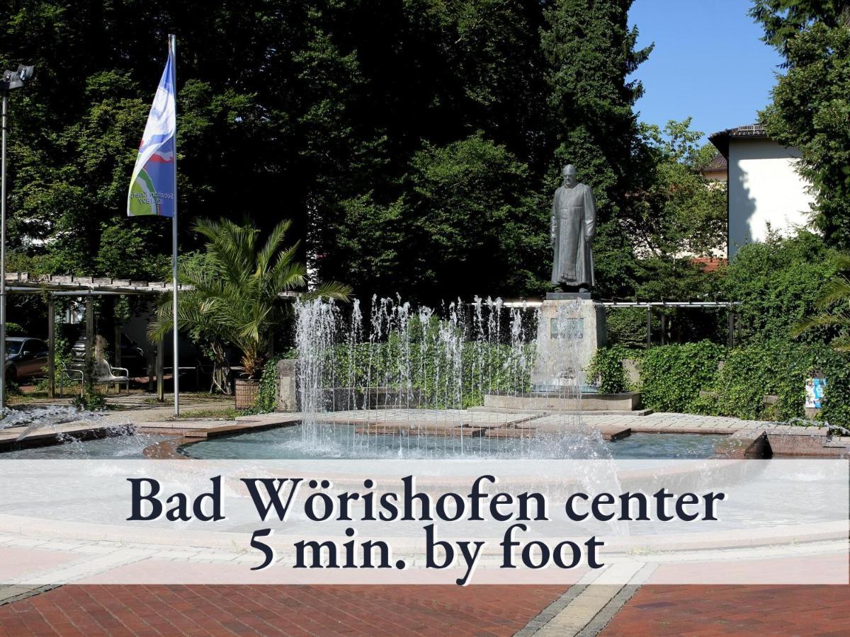 Sehr Gemuetliche Ferienwohnung In Bester Lage Mit Grossem Sonnenbalkon L Innenstadtnaehe L 1 Minute Zum Bahnhof L Kueche L Tv L Free-Wlan L Willkommen Im Hallo!-Apartment 8 Bad Worishofen Exterior photo